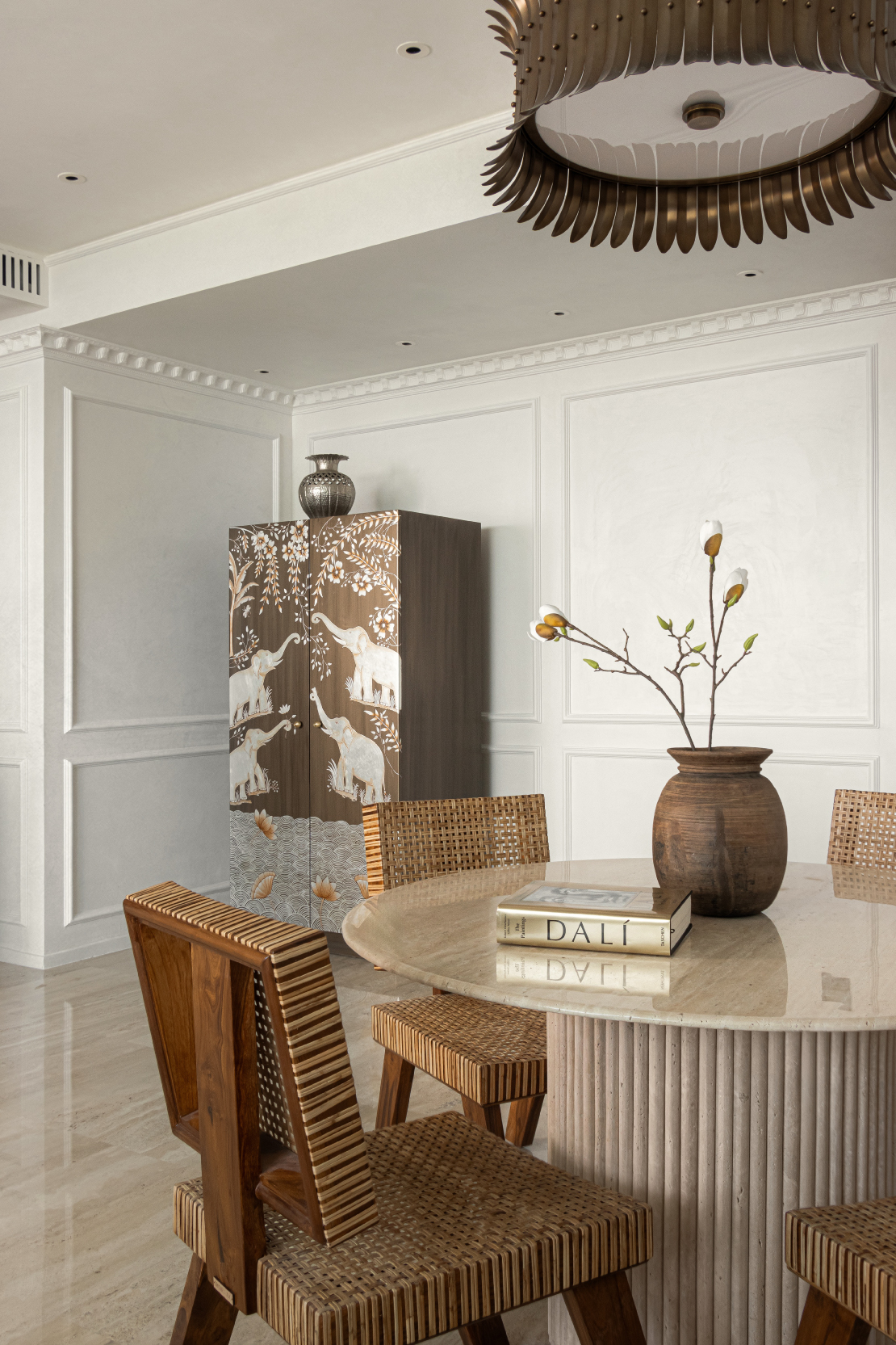 Four Seasons Apt slider-2